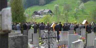 nussbaumer_begraebnis_apa