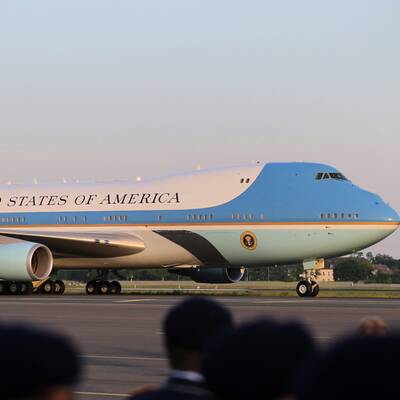 Obamas in Berlin gelandet