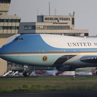 Obamas in Berlin gelandet
