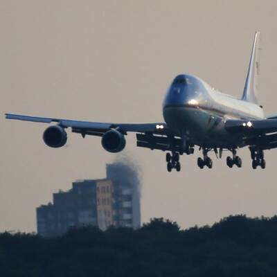 Obamas in Berlin gelandet