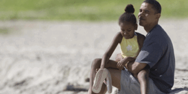 Obama geht Surfen in Hawaii