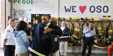 Obama besuchte Erdrutsch-Opfer