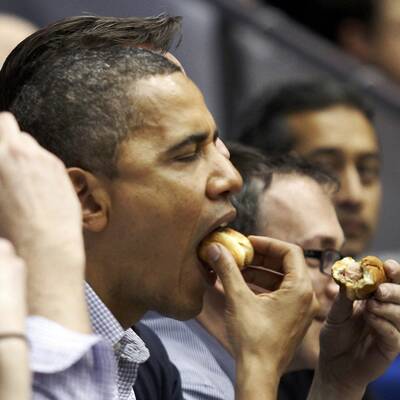 Obama und Cameron beim College Basketball