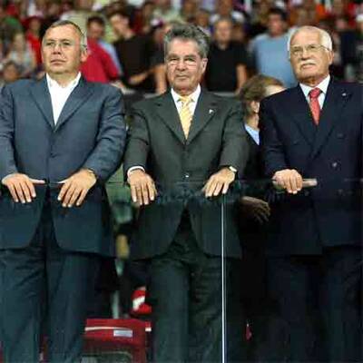 Viel Prominenz beim Länderspiel