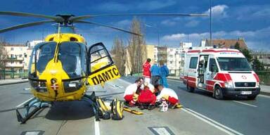 ORF-Betriebsrat rast in Schüler-Gruppe