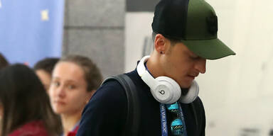 Mega-Shitstorm gegen &Ouml;zil