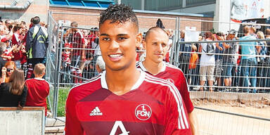 Okotie: Neue Frisur, neues Gl&uuml;ck