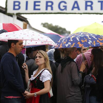 Verregneter Auftakt zum Oktoberfest