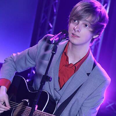 Diese Stars helfen für den guten Zweck