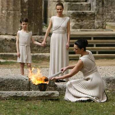 Die Entfachung des Olympischen Feuers