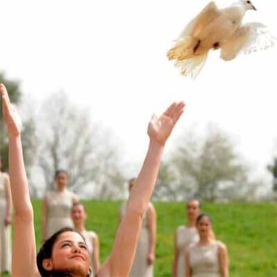 Die Entfachung des Olympischen Feuers
