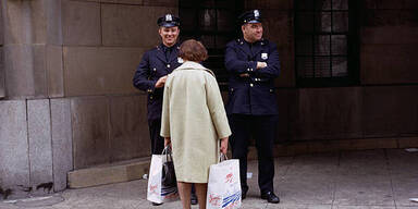 85-j&auml;hrige &uuml;bergab falschem Polizisten 165.000 Euro
