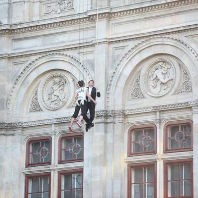 Stunt-Crew probt bei der Oper 