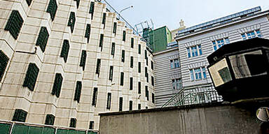 Gefängnis-Wachen von Syrer spitalsreif geprügelt