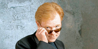 David Caruso alias Lt. Horatio Caine