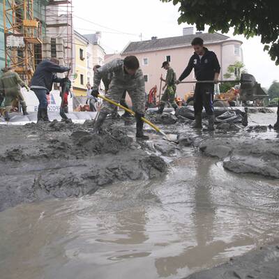 Aufräumen nach dem Hochwasser