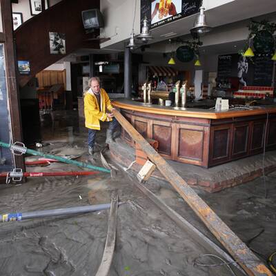 Aufräumen nach dem Hochwasser