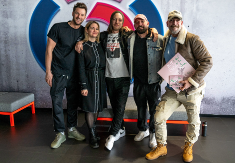 Robert Kratky „nebelt“ jetzt den Austropop ein