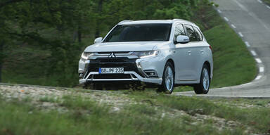 Neuer Outlander PHEV startet