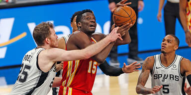 Jakob P&ouml;ltl Spurs