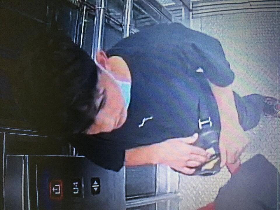 Wenn Sie diese Männer sehen, rufen Sie die Polizei