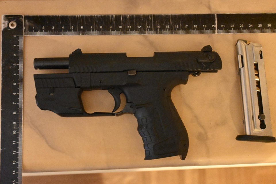 Zwei Schusswaffen sichergestellt.