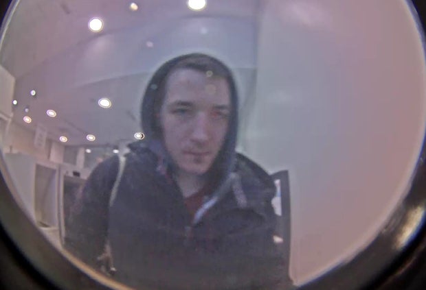 Ein Unbekannter drang in Garderobe ein und entwendete Wertgegenstände