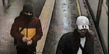 Messer-Duo stach 21-J&auml;hrigen in U-Bahnstation nieder