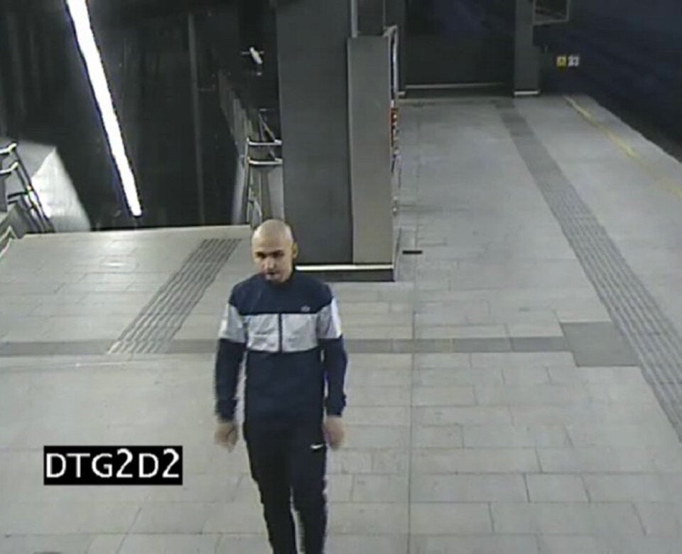 Polizei sucht diese brutalen U-Bahn-Schläger