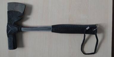 WEGA-Einsatz: Mann attackierte Handwerker mit Axt