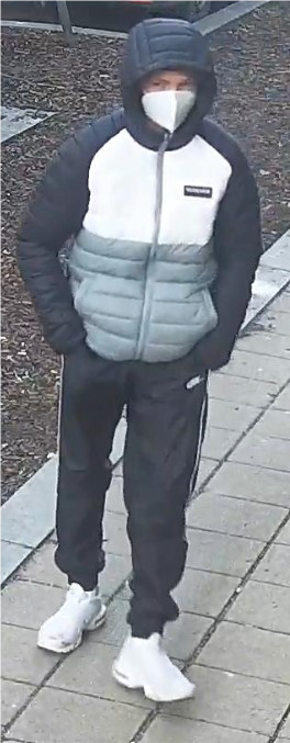 Schwerer Raub: Polizei sucht diese Männer