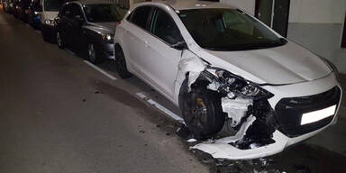 Wien Penzing Fahrzeuge besch&auml;digt Felbigergasse