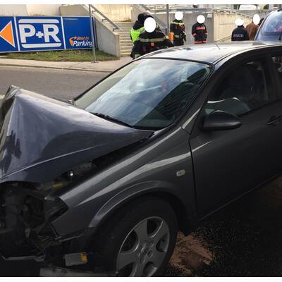 Bei Rot über Ampel: Fünf Verletzte in Wien