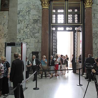 Prammer im Parlament aufgebahrt