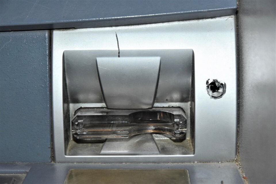 Polizist außer Dienst erwischt Bankomat-Knacker auf frischer Tat