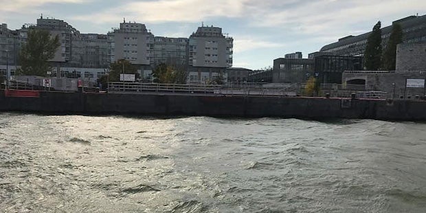 Güterkähne Donau