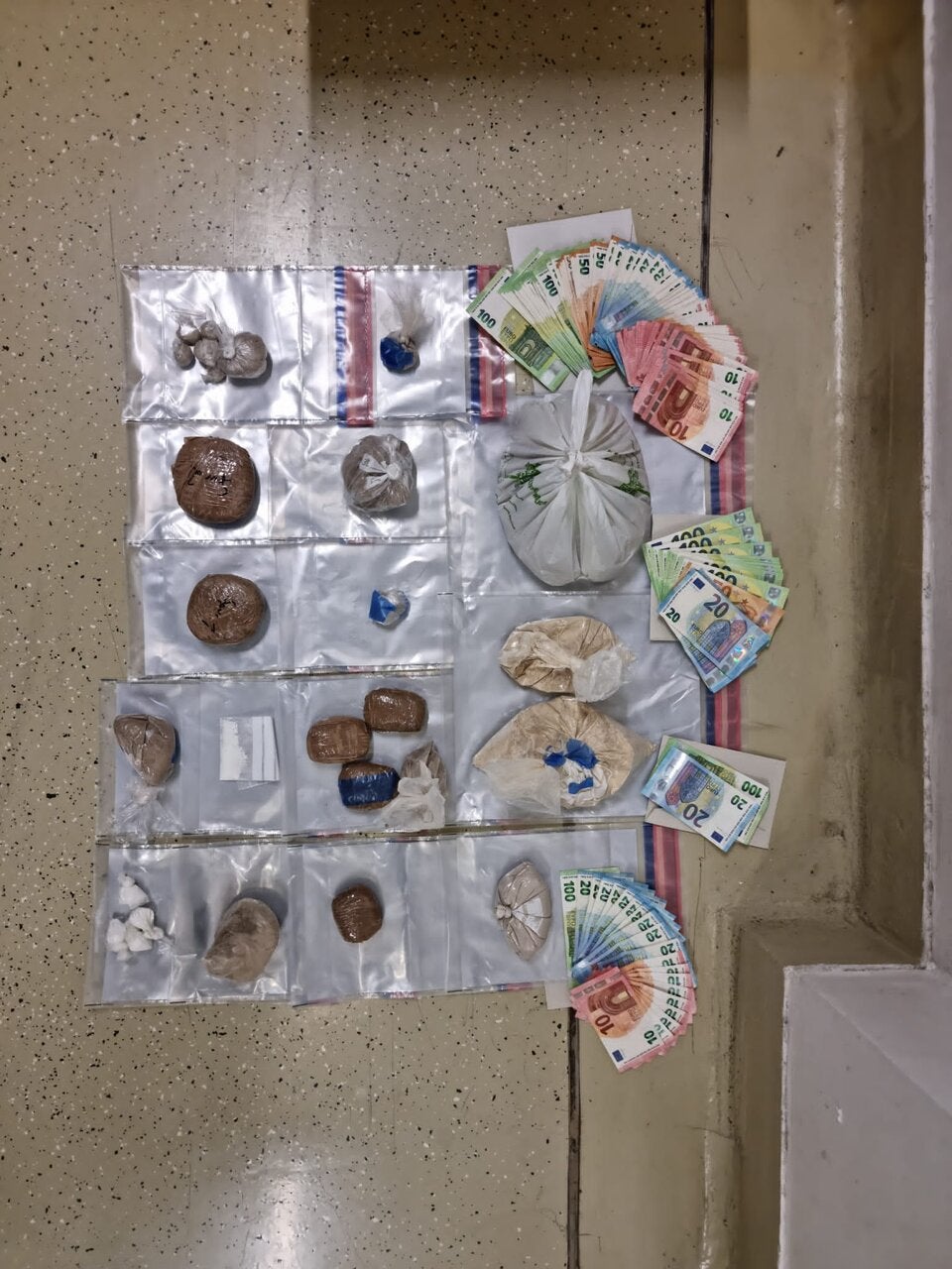 Wiener Polizei stellt Drogen im Wert von 35.000 Euro sicher