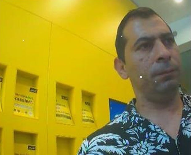 Schwerer Diebstahl in Patientenzimmer: Wer kennt diesen Mann?