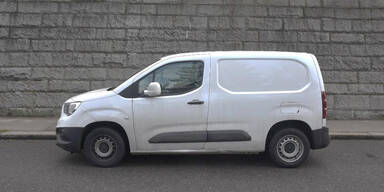 Auto-Lenkerin gestoppt und zugestochen: Zeugen gesucht