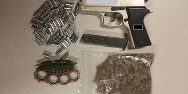 Wiener Teenie mit Drogen und Waffen erwischt
