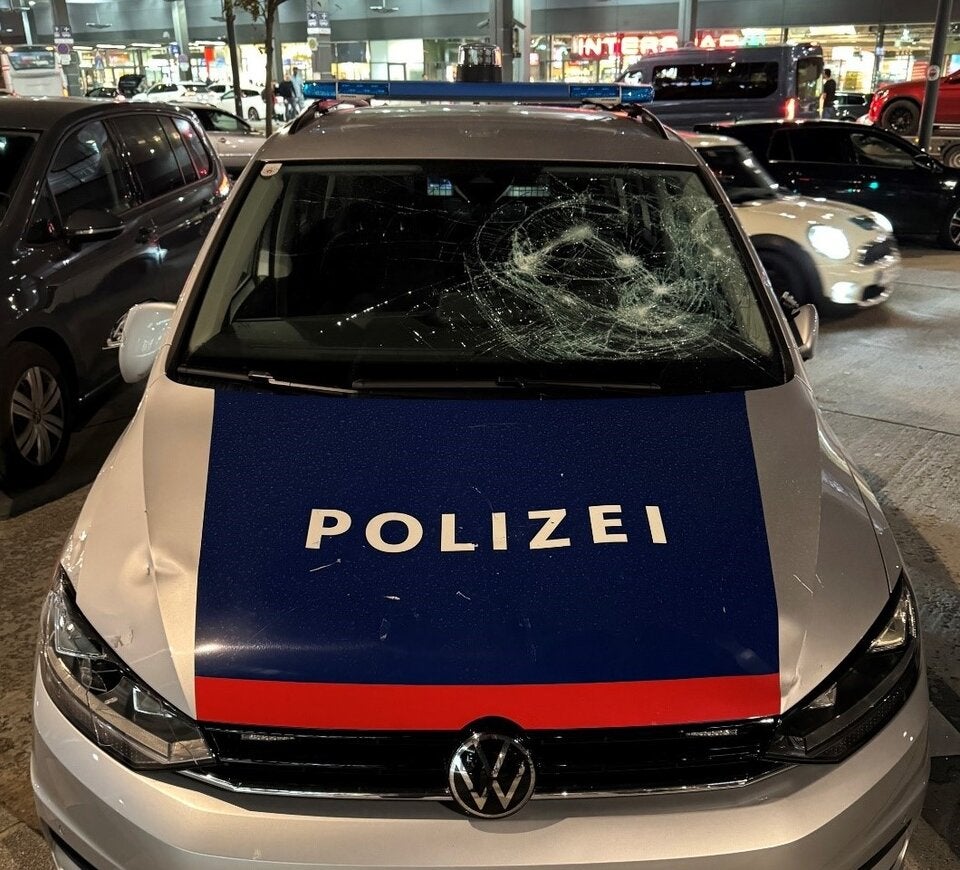 Syrer Polizeiautos Attacke
