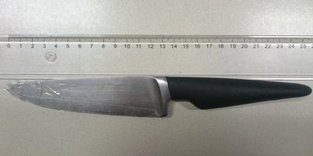 Frau bedrohte Hotelier mit Messer