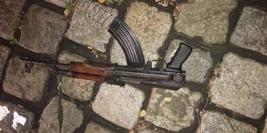 Das sind die Waffen des Attent&auml;ters | Terroranschlag in Wien