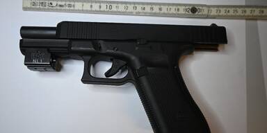Raub mit Waffe Wien