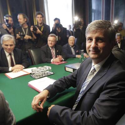 Koalitionsverhandlungen im Parlament 