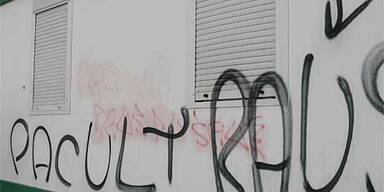 Anti-Pacult-Parolen zum Trainingsauftakt