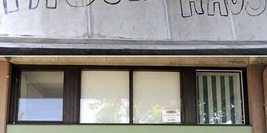 Anti-Pacult-Parolen zum Trainingsauftakt