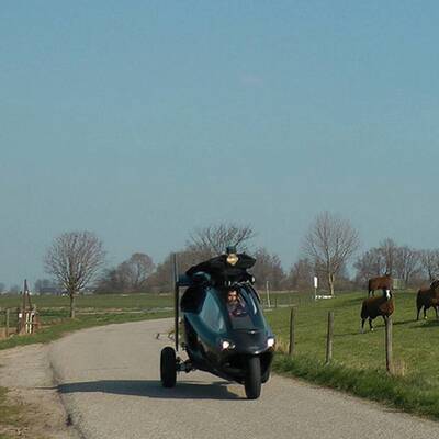 Personal Air and Land Vehicle