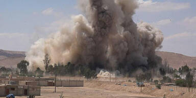 IS sprengt berüchtigtes Gefängnis