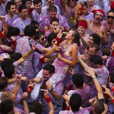 Die Stiere werden wieder durch die Stadt getrieben